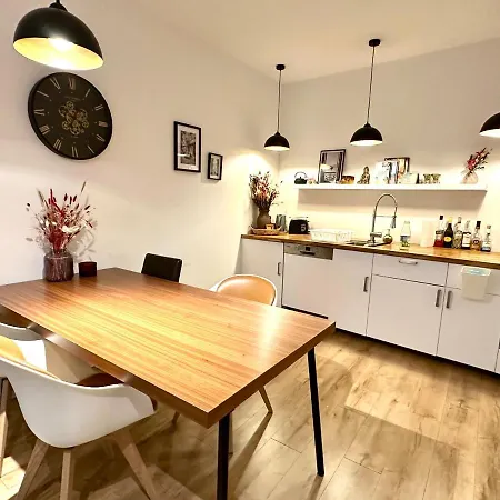 Cityapartment6/imbarviertelkarli/naehezentrum *