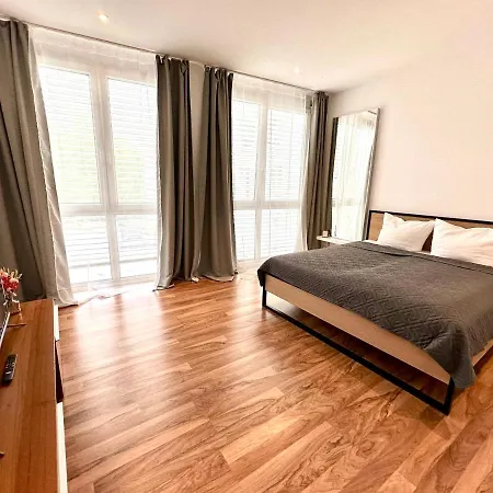 Cityapartment6/imbarviertelkarli/naehezentrum Apartman *